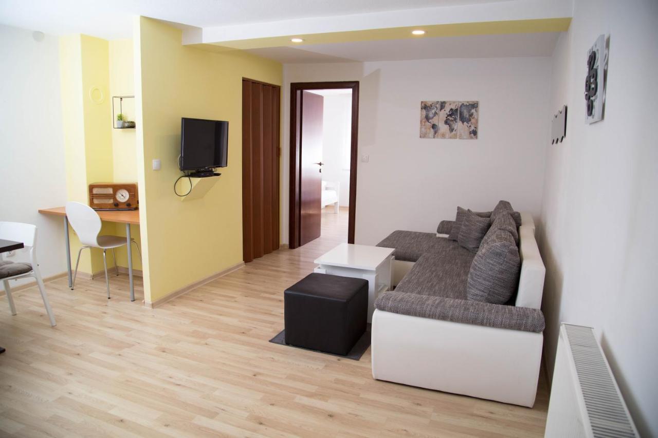 Apartmani Baotic Zupanja Exterior photo