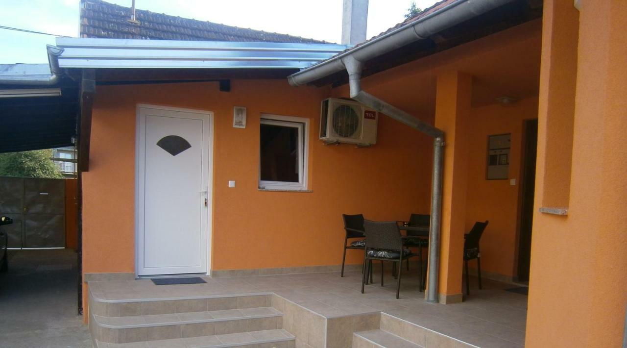 Apartmani Baotic Zupanja Exterior photo